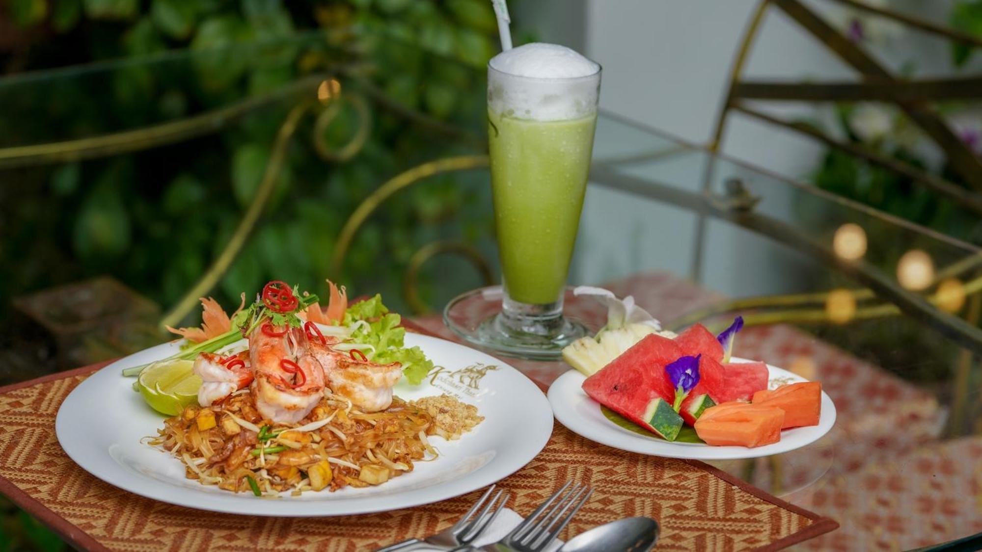 Kodchasri Thani Hotel Chiangmai Chiang Mai Exteriör bild