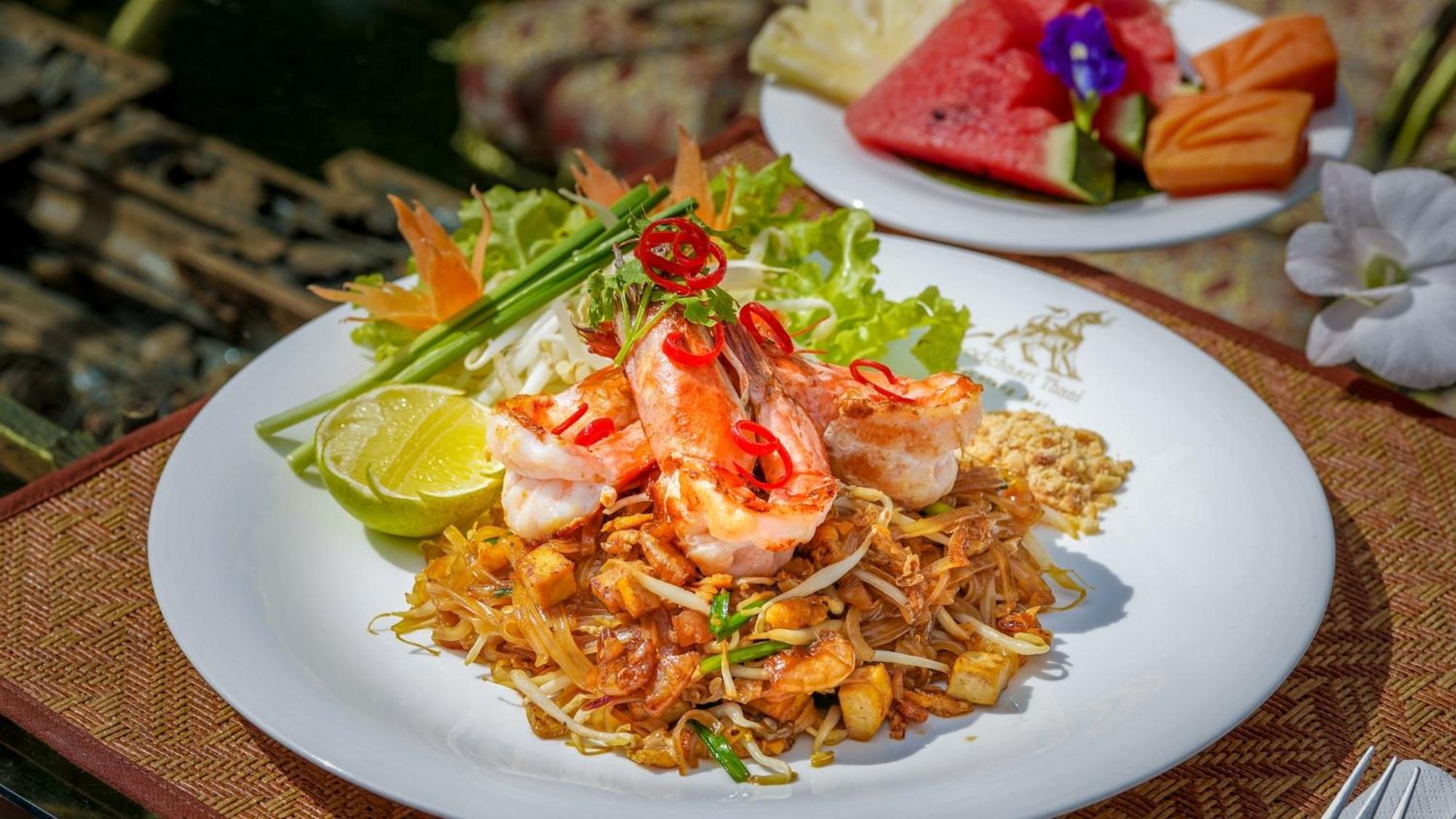 Kodchasri Thani Hotel Chiangmai Chiang Mai Exteriör bild