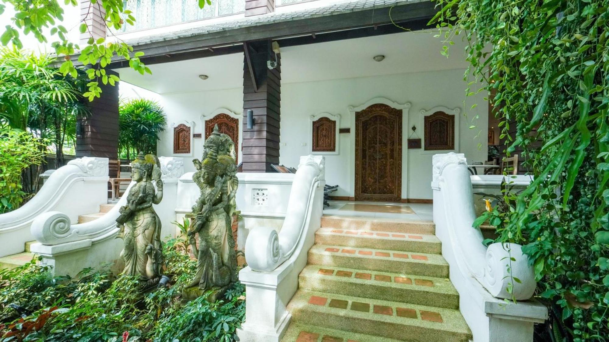Kodchasri Thani Hotel Chiangmai Chiang Mai Exteriör bild