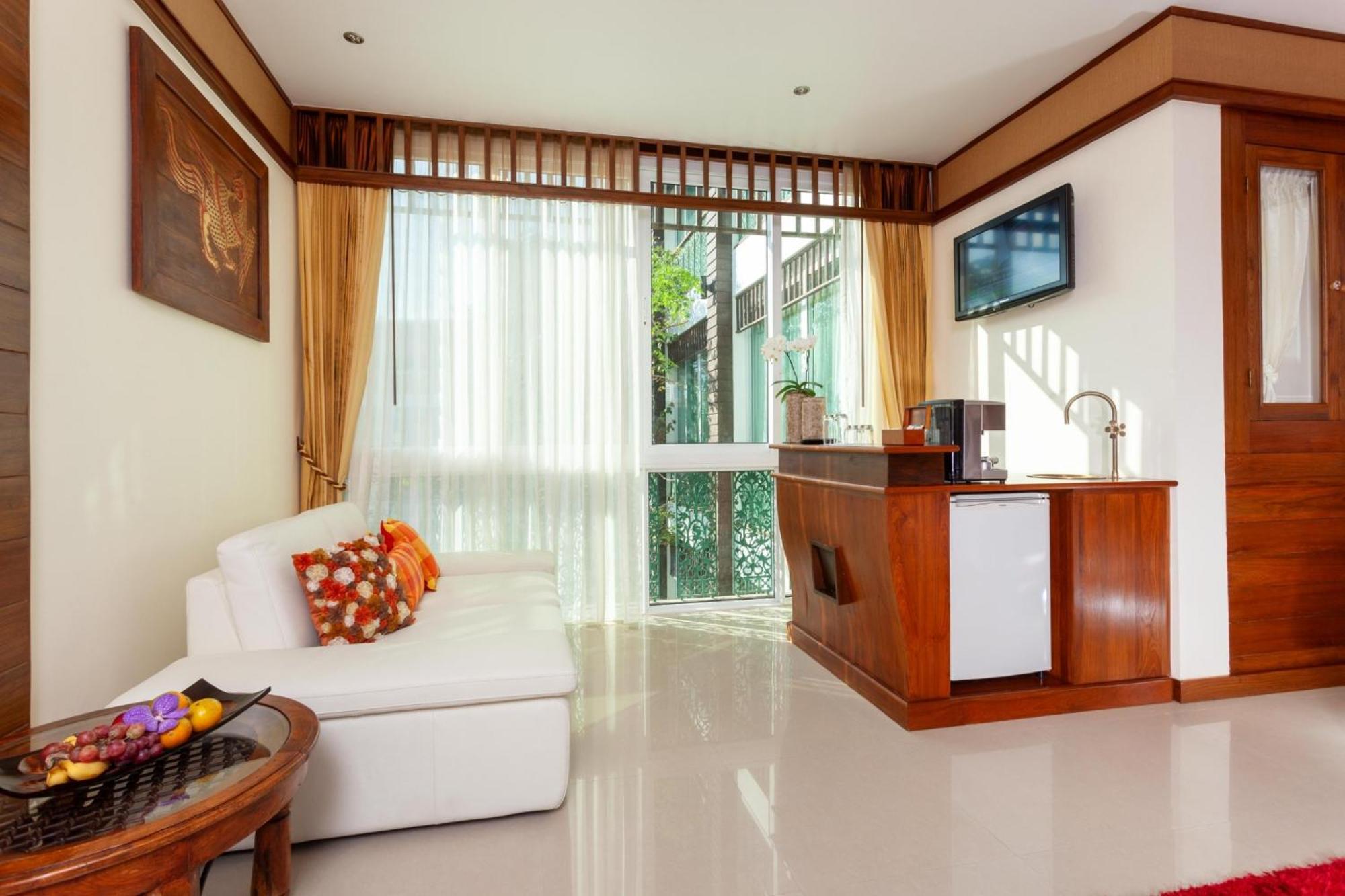 Kodchasri Thani Hotel Chiangmai Chiang Mai Exteriör bild